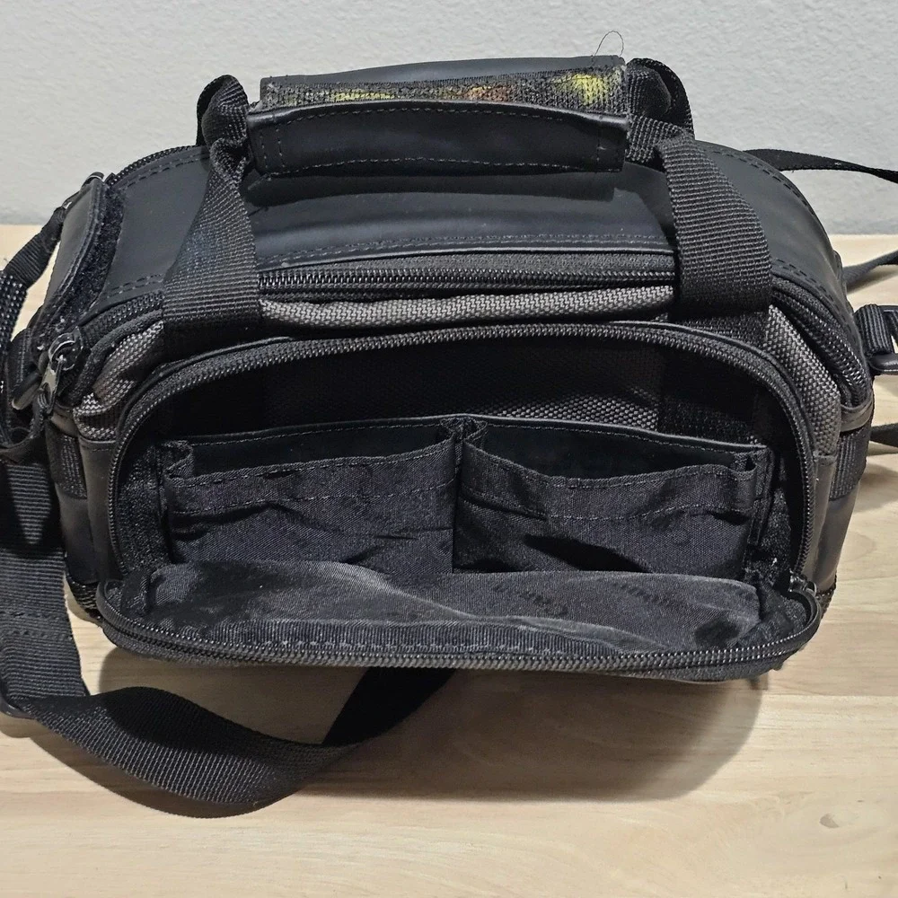 Canon Carry Camera Case Bag Pockets Shoulder Strap Black Preowned